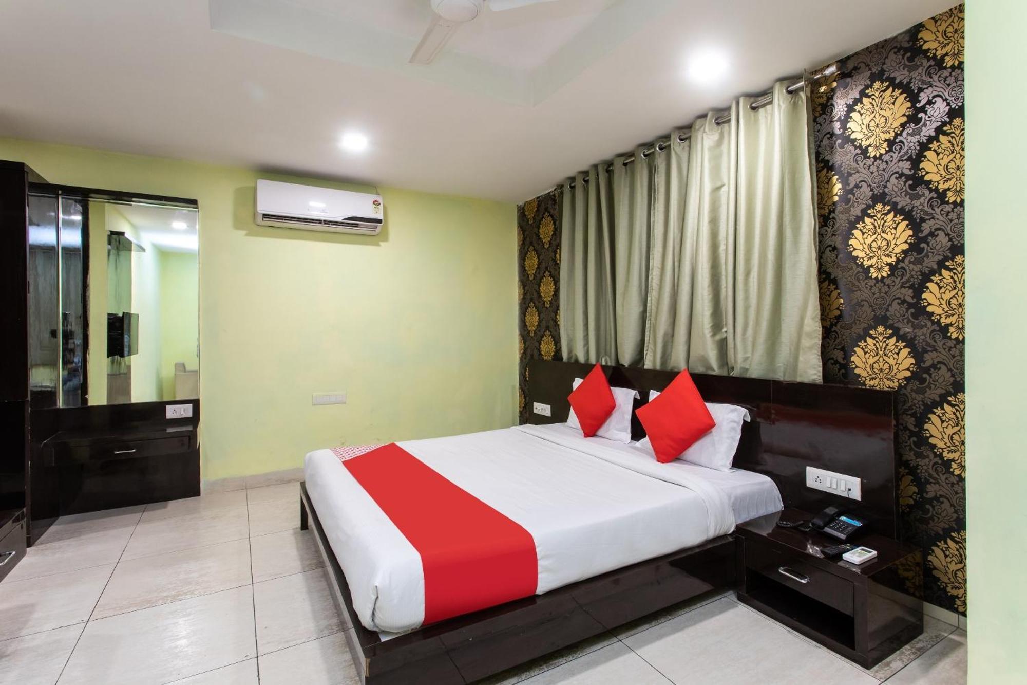 Capital O Swan Paradise Indore Exterior photo