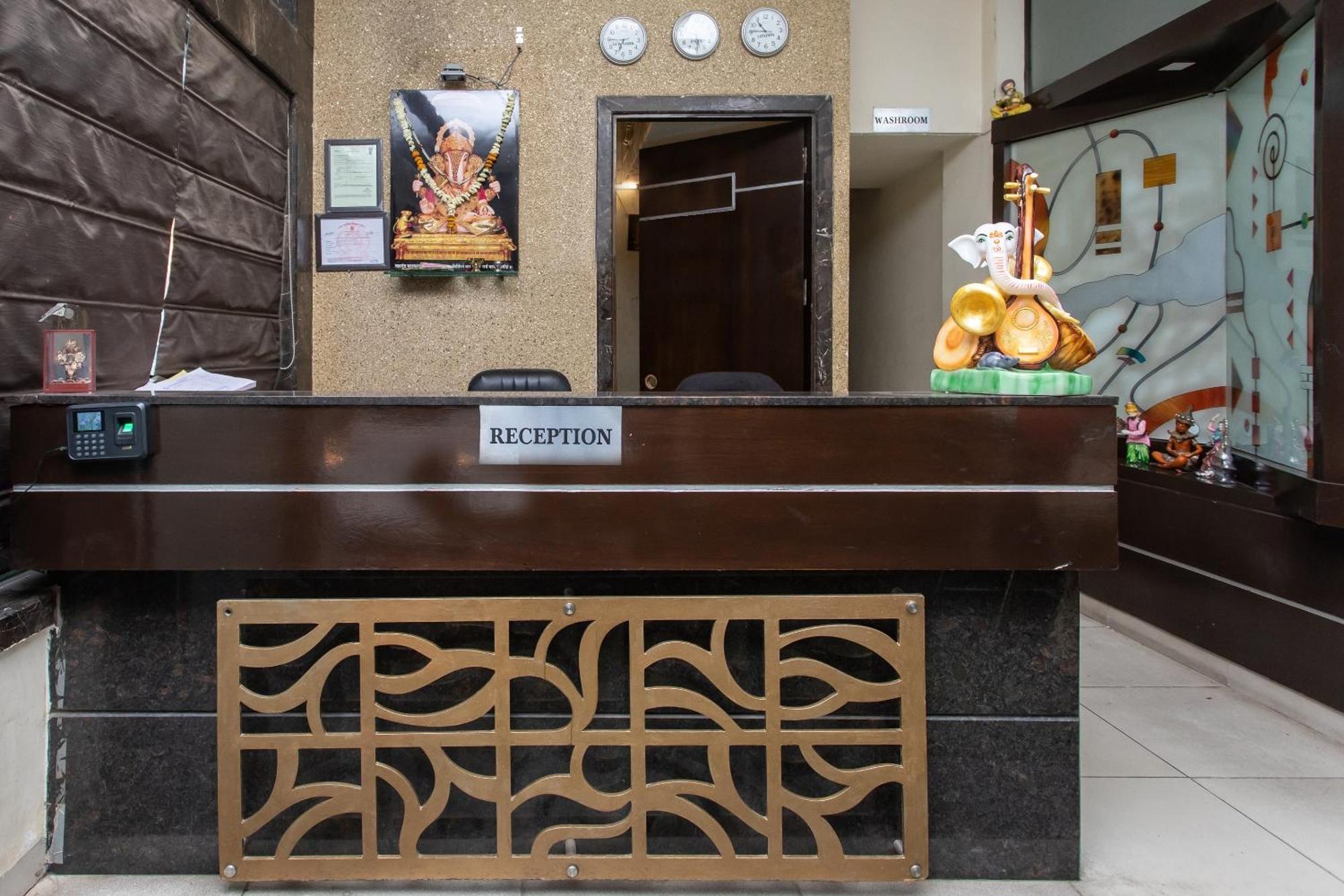 Capital O Swan Paradise Indore Exterior photo